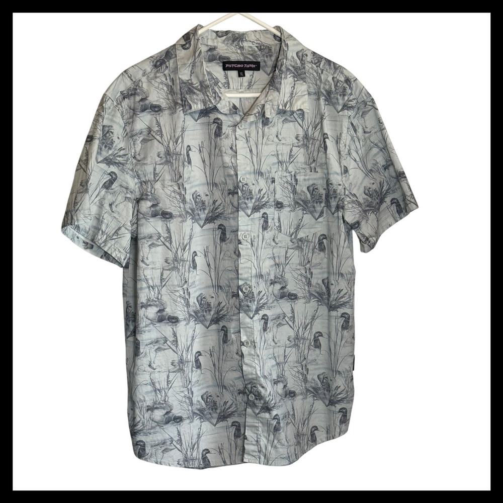 Psycho Tuna Mens XL Duck Hunting Dog Print Short Sleeve Button Down Shirt Grey